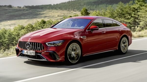 Mercedes-AMG GT 63 S E Performance